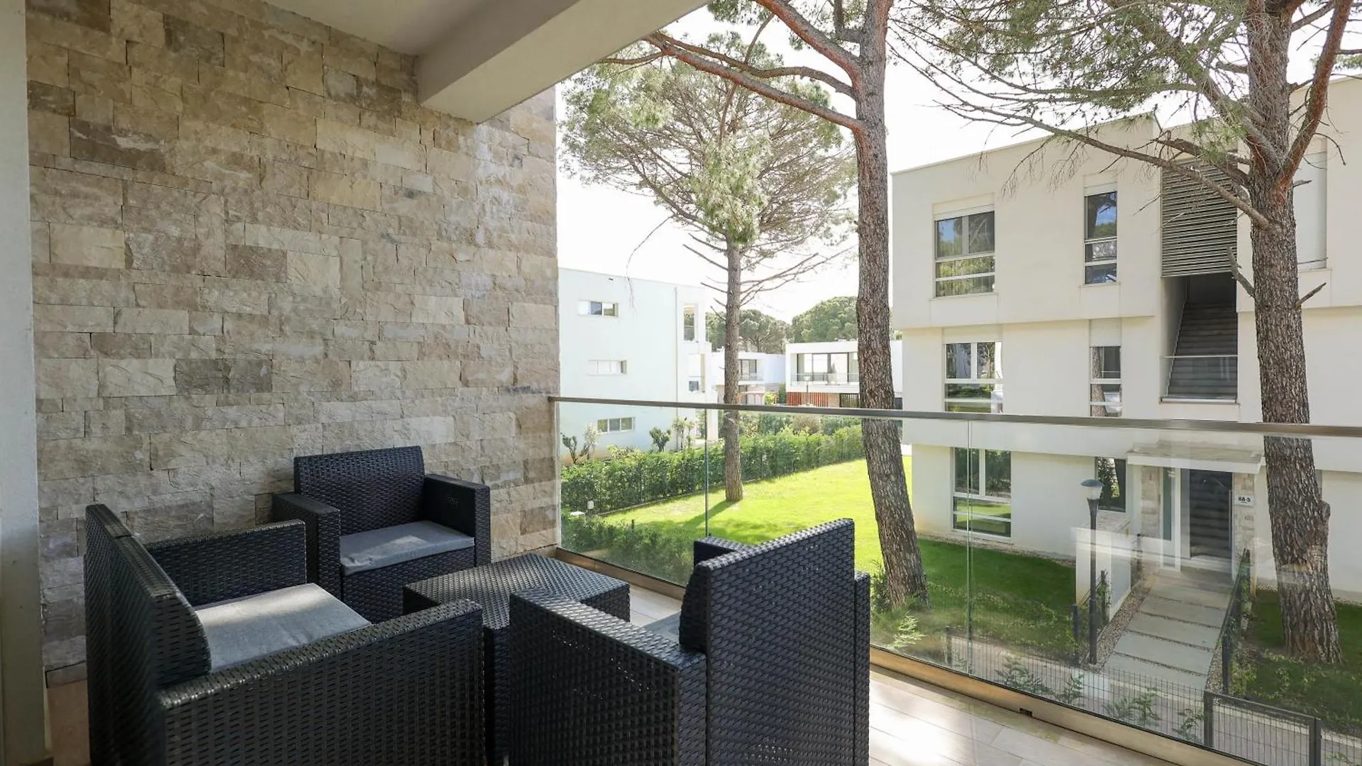 Sanpietro Vacation Apartments Δυρράχιο