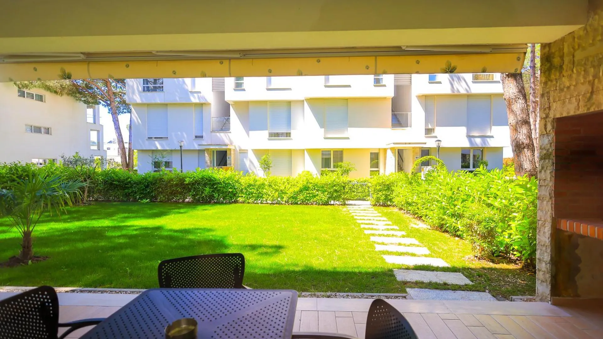 Sanpietro Vacation Apartments Durres