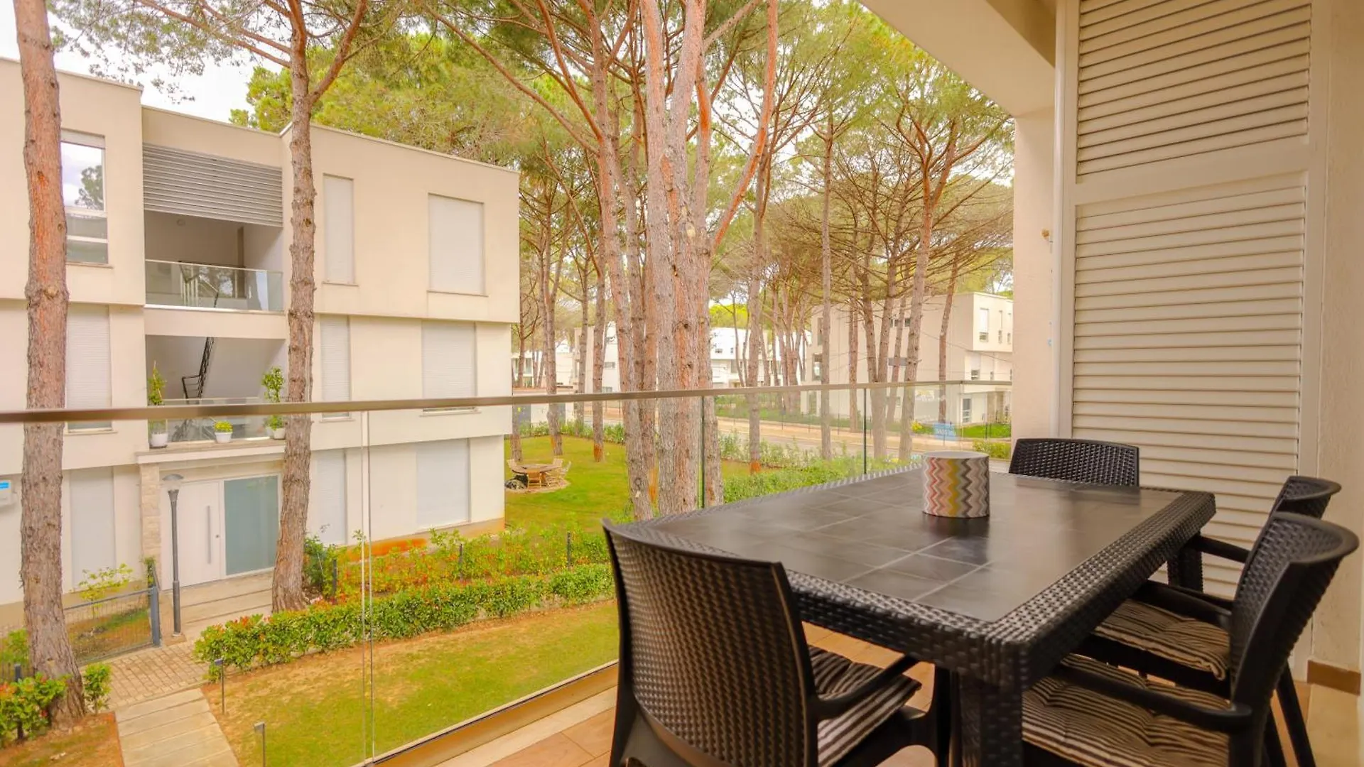 Sanpietro Vacation Apartments Durres